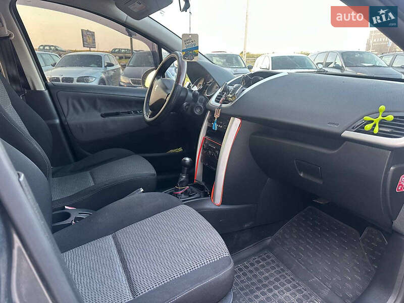 Универсал Peugeot 207 2010 в Львове