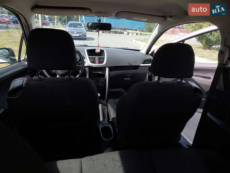 Хетчбек Peugeot 207 2007 в Бучі