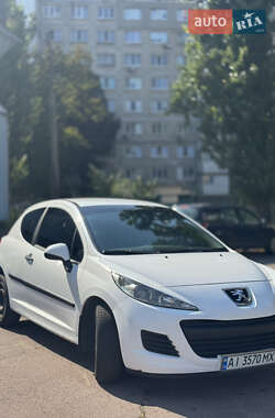 Хетчбек Peugeot 207 2011 в Києві