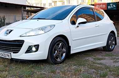Хэтчбек Peugeot 207 2010 в Одессе