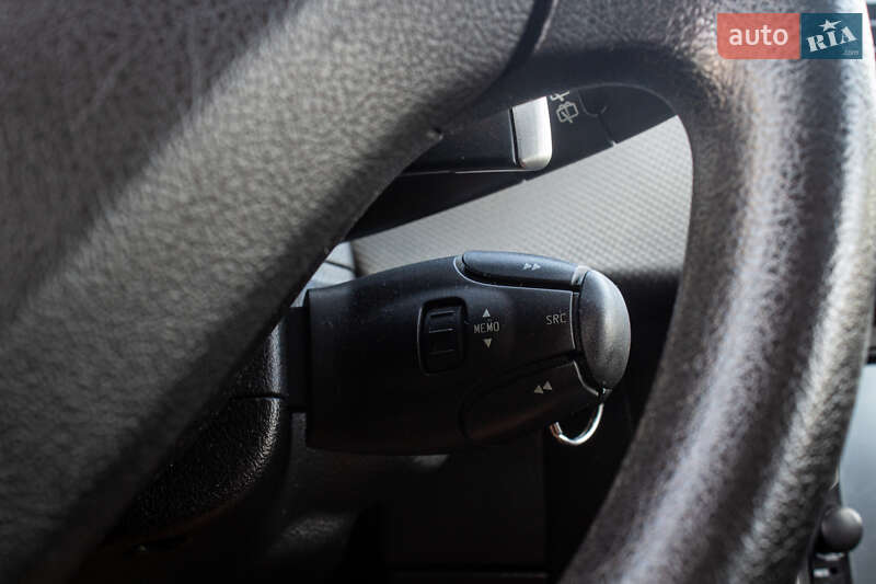 Хэтчбек Peugeot 207 2010 в Львове