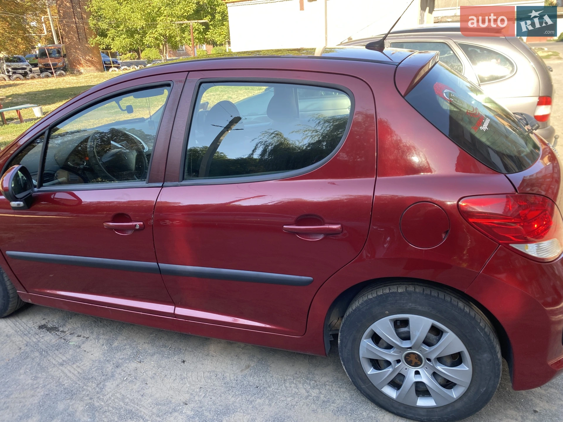 2010 Peugeot 207 - мініатюра 2