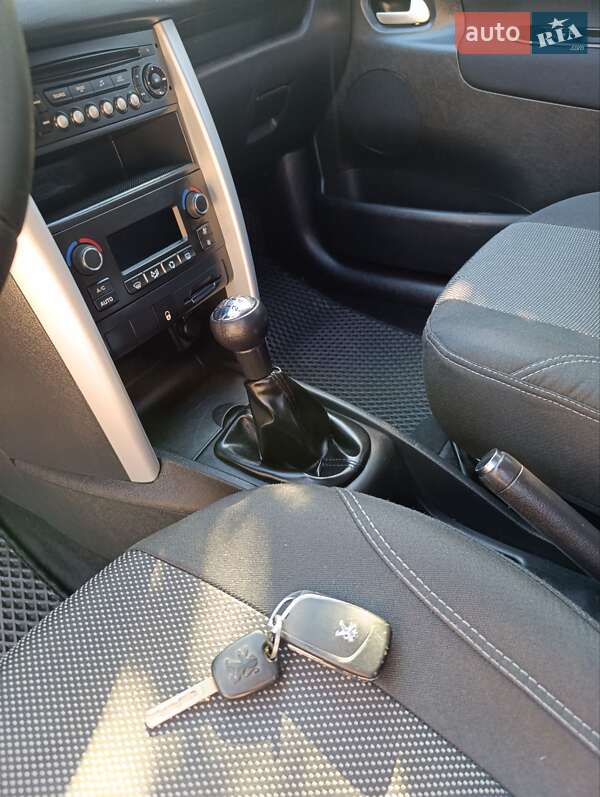 Хэтчбек Peugeot 207 2011 в Кривом Роге фото 25 Хэтчбек Peugeot 207 2011 в Кривом Роге