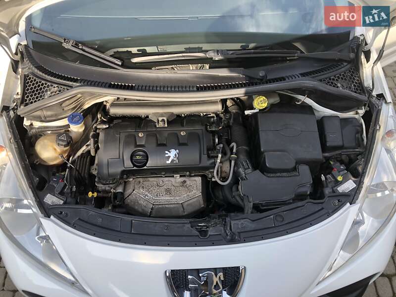 Хетчбек Peugeot 207 2007 в Стрию