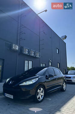 Хэтчбек Peugeot 207 2010 в Калуше
