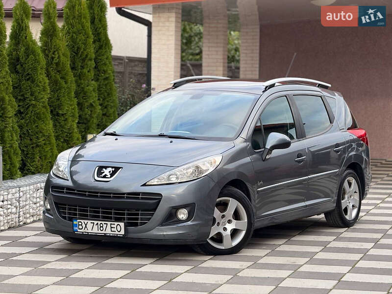 Peugeot 207 2011