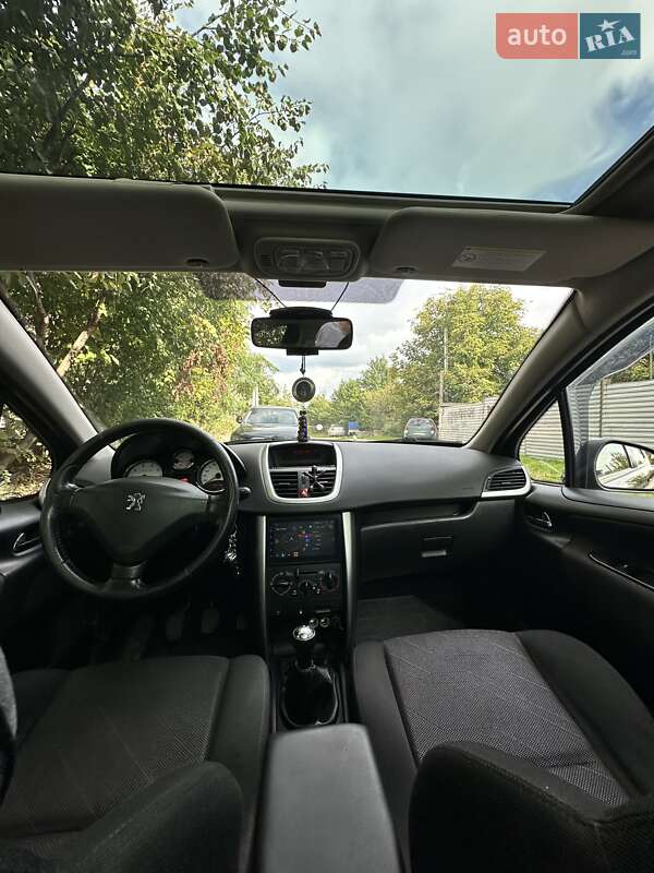 Універсал Peugeot 207 2009 в Львові