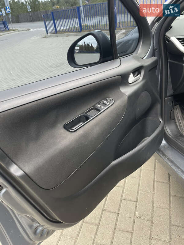 Універсал Peugeot 207 2011 в Ковелі