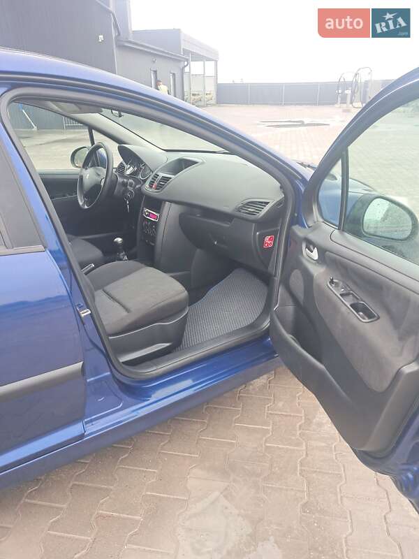 Універсал Peugeot 207 2009 в Тернополі