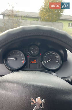 Хэтчбек Peugeot 207 2008 в 