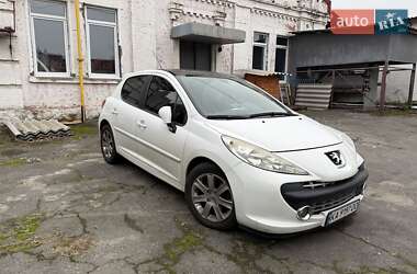 Хэтчбек Peugeot 207 2011 в 