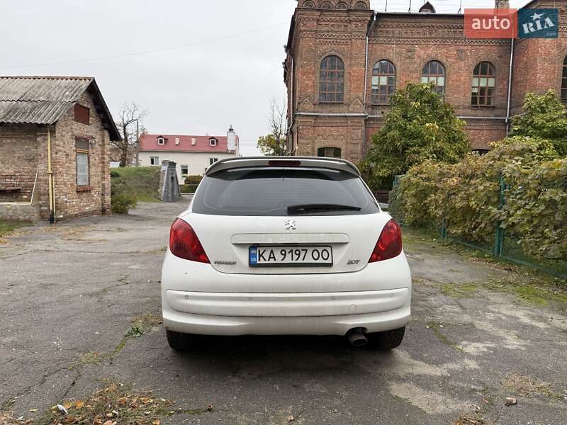 Хэтчбек Peugeot 207 2011 в Киеве фото 10 Хэтчбек Peugeot 207 2011 в Киеве