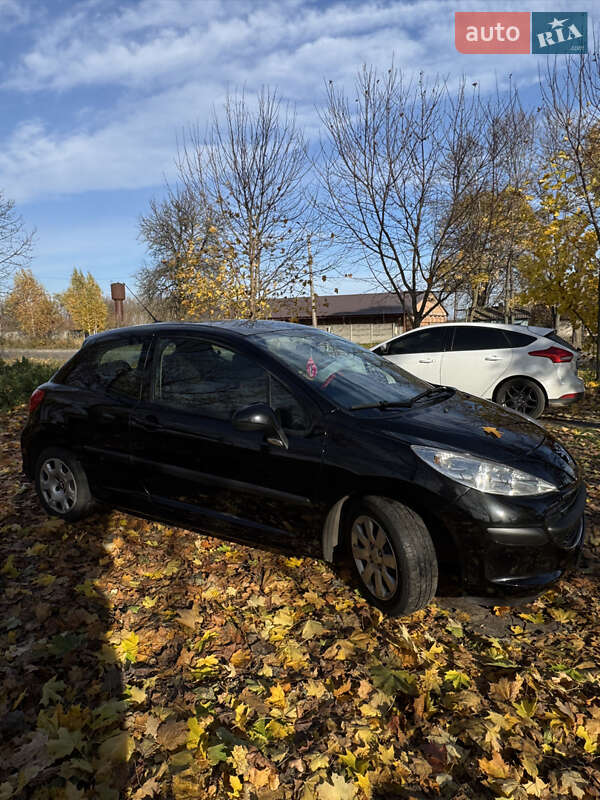 Хэтчбек Peugeot 207 2006 в Киеве фото 7 Хэтчбек Peugeot 207 2006 в Киеве