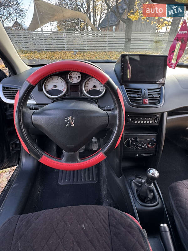 Хэтчбек Peugeot 207 2006 в Киеве фото 26 Хэтчбек Peugeot 207 2006 в Киеве