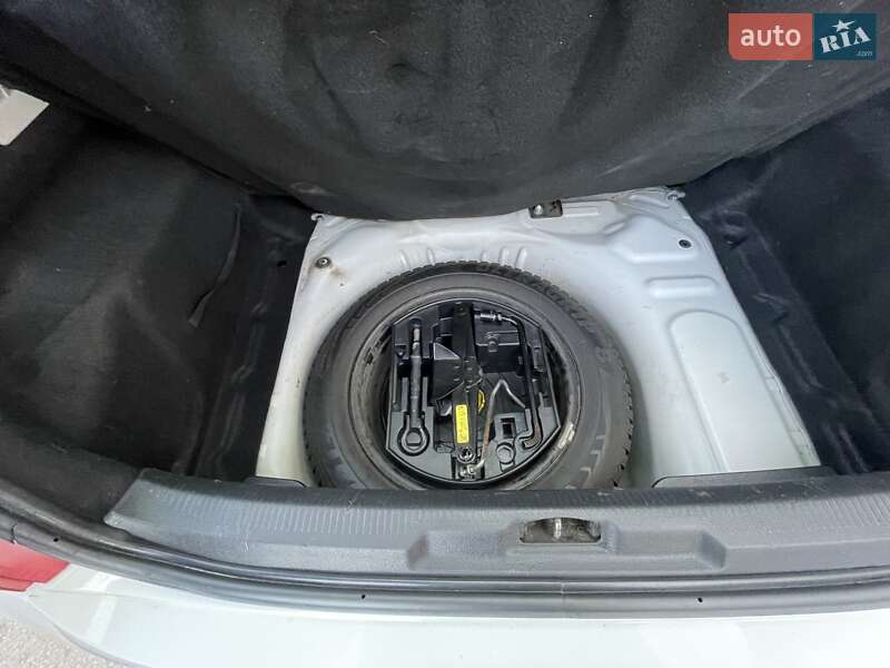 Хэтчбек Peugeot 207 2012 в Киеве фото 11 Хэтчбек Peugeot 207 2012 в Киеве