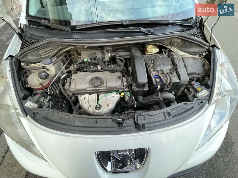 Хэтчбек Peugeot 207 2012 в Киеве фото 12 Хэтчбек Peugeot 207 2012 в Киеве