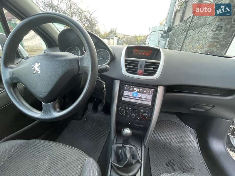 Хэтчбек Peugeot 207 2012 в Киеве фото 19 Хэтчбек Peugeot 207 2012 в Киеве