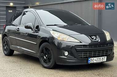 Хэтчбек Peugeot 207 2011 в Киеве