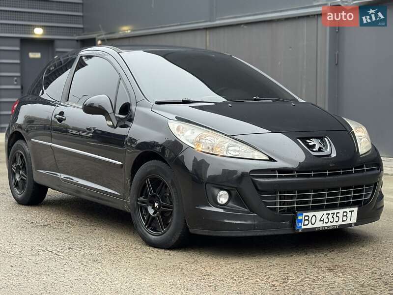 Peugeot 207 2011 Peugeot 207 2011