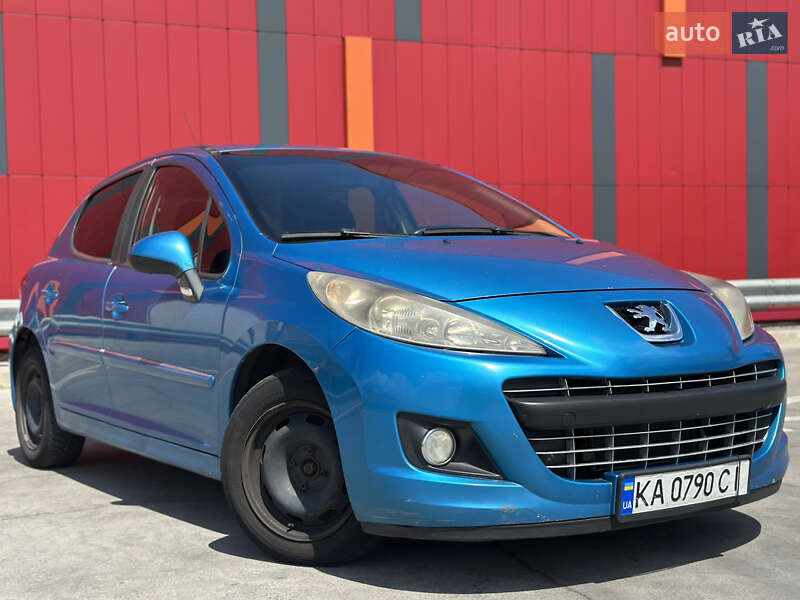 Peugeot 207 2011 Peugeot 207 2011