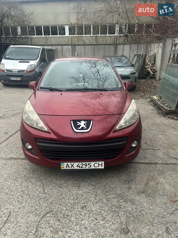 Peugeot 207 2010 Peugeot 207 2010