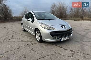 Хэтчбек Peugeot 207 2007 в Мироновке