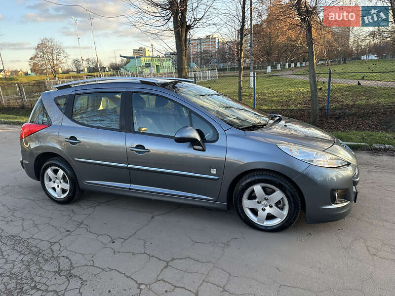 Універсал Peugeot 207 2011 в Житомирі