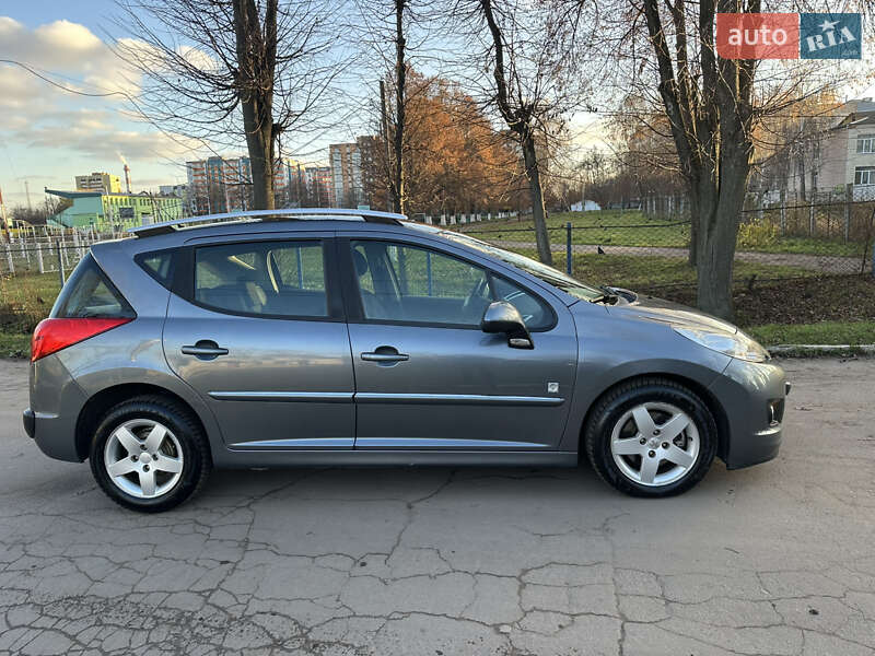 Універсал Peugeot 207 2011 в Житомирі