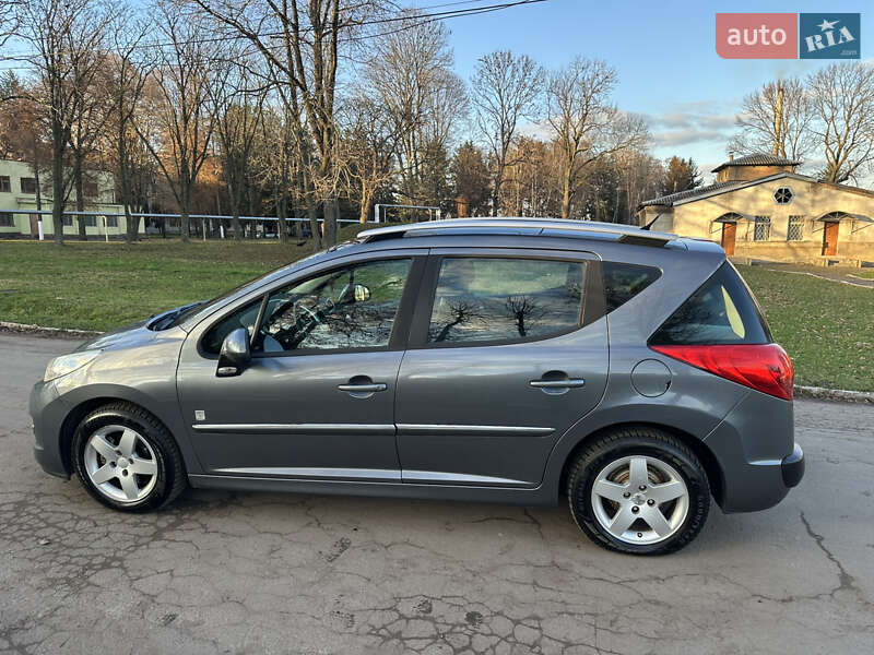Універсал Peugeot 207 2011 в Житомирі