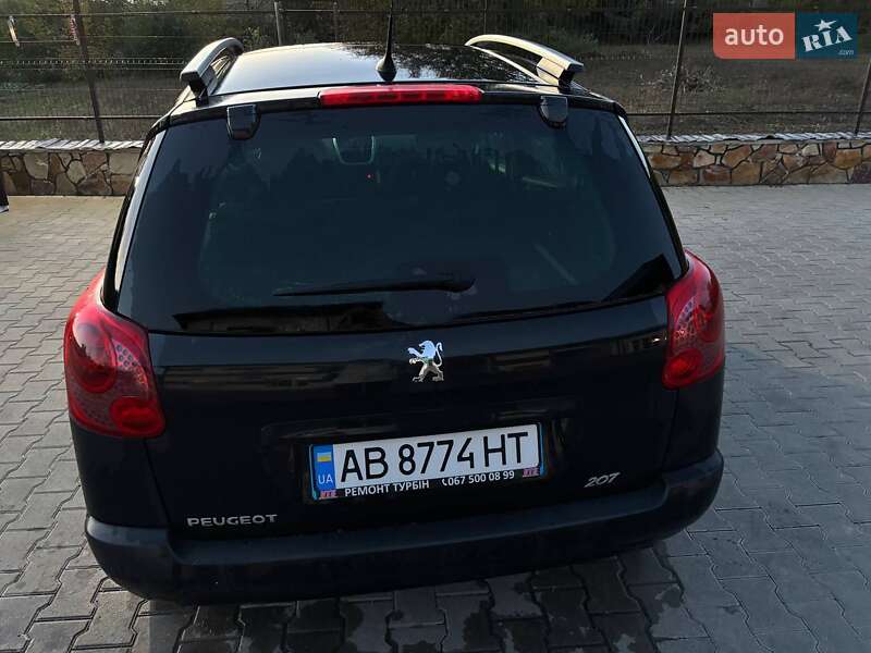 Хэтчбек Peugeot 207 2008 в Могилев-Подольске