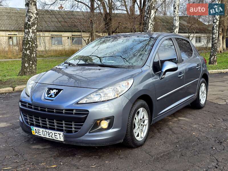 Peugeot 207 2011