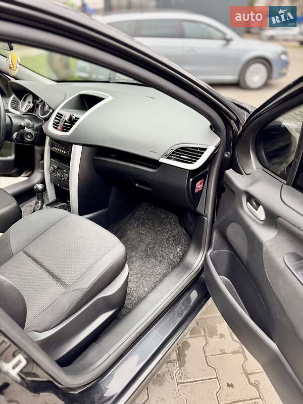 Універсал Peugeot 207 2011 в Тернополі