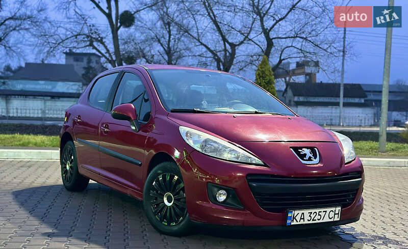 Хэтчбек Peugeot 207 2010 в Киеве фото 6 Хэтчбек Peugeot 207 2010 в Киеве