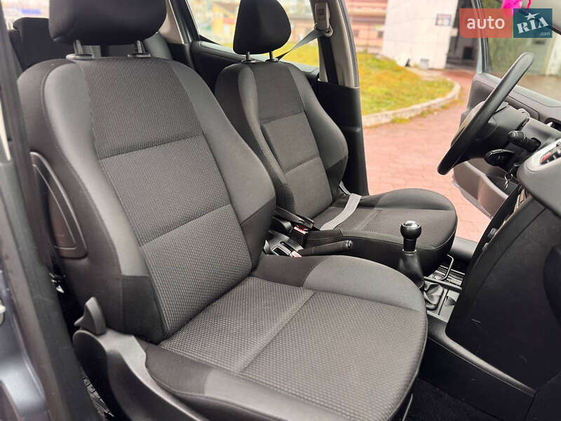 Универсал Peugeot 207 2010 в Калуше фото 9 Универсал Peugeot 207 2010 в Калуше