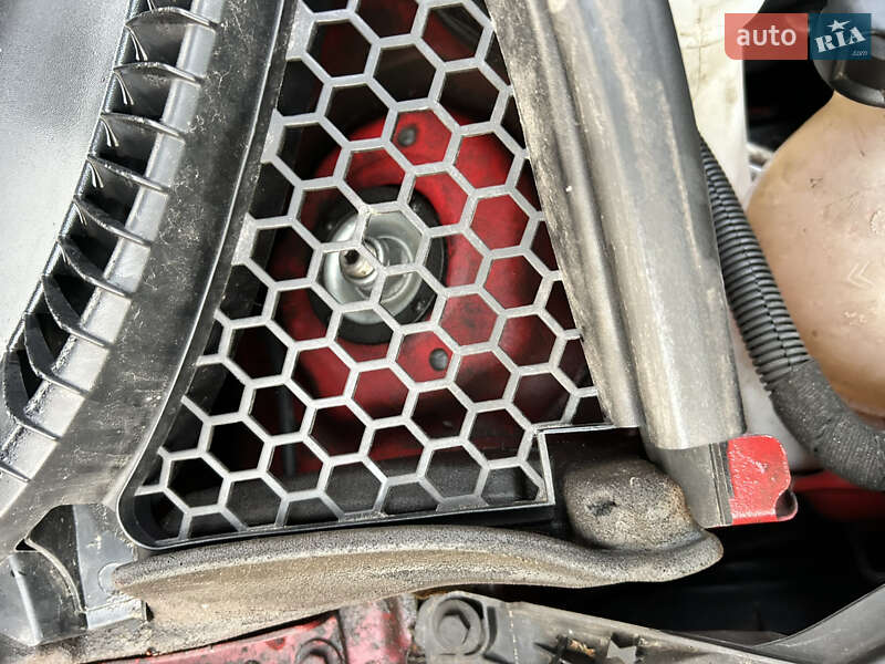 Хэтчбек Peugeot 207 2011 в Брусилове