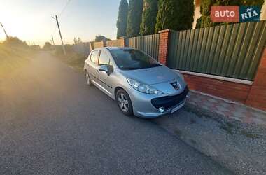 Хетчбек Peugeot 207 2009 в Ужгороді