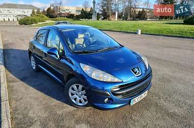Хэтчбек Peugeot 207 2006 в Чигирине