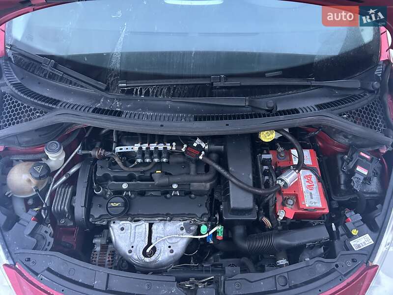 Хэтчбек Peugeot 207 2008 в Запорожье фото 9 Хэтчбек Peugeot 207 2008 в Запорожье