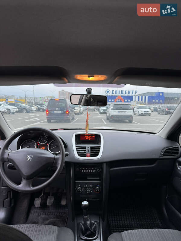 Хэтчбек Peugeot 207 2010 в Белой Церкви