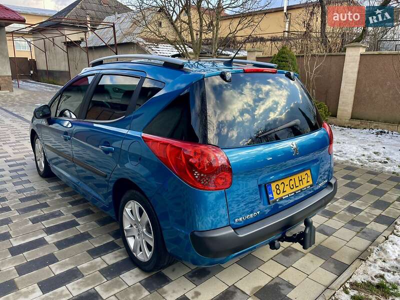 Универсал Peugeot 207 2009 в Мукачево
