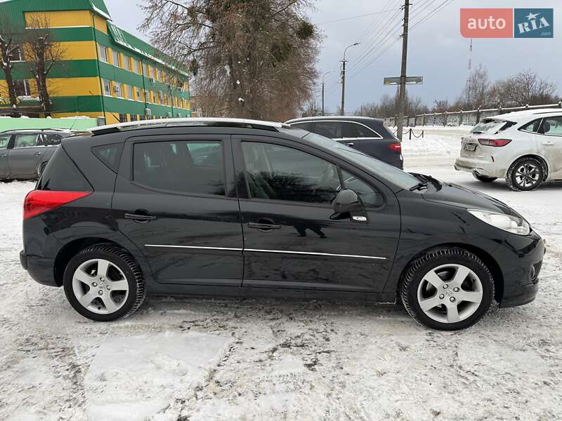 Универсал Peugeot 207 2011 в Луцке