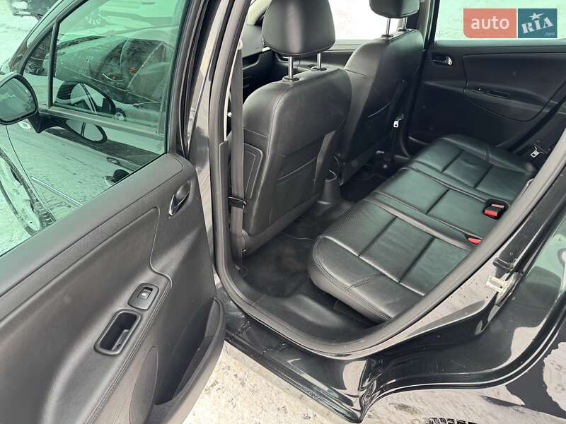 Универсал Peugeot 207 2011 в Луцке