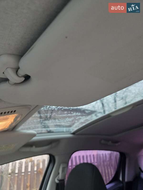 Хэтчбек Peugeot 207 2011 в Долине