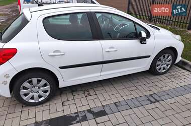 Хэтчбек Peugeot 207 2008 в Тернополе