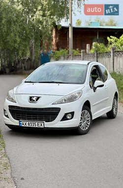 Хэтчбек Peugeot 207 2011 в Чугуеве