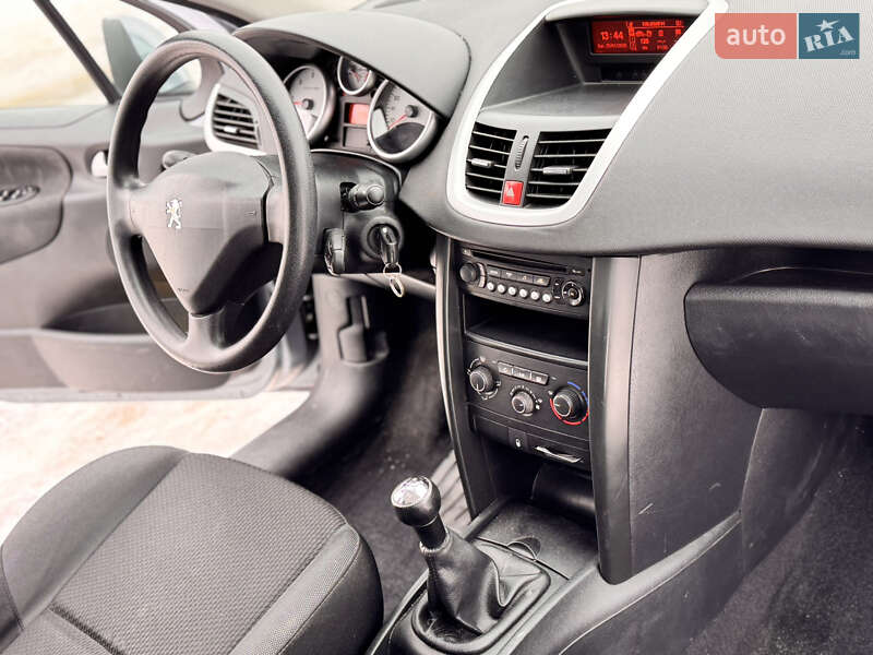 Универсал Peugeot 207 2010 в Калуше фото 11 Универсал Peugeot 207 2010 в Калуше