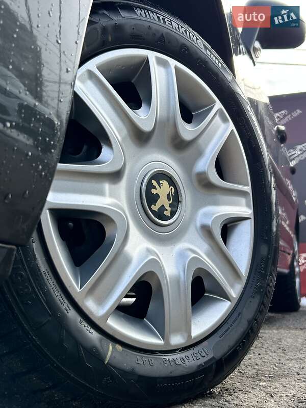 Хэтчбек Peugeot 207 2010 в Сумах