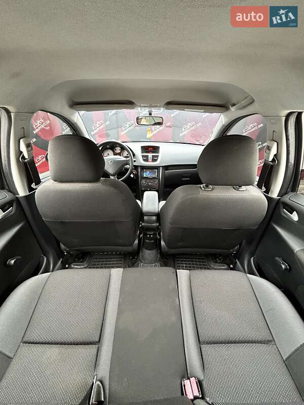 Хэтчбек Peugeot 207 2010 в Сумах