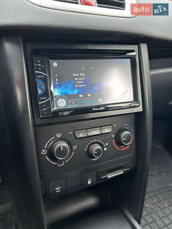 Хэтчбек Peugeot 207 2010 в Сумах