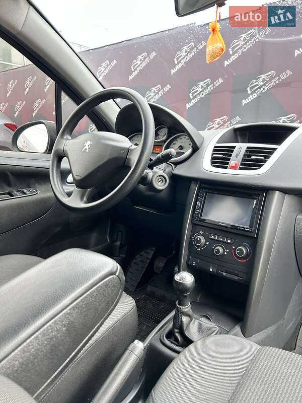 Хэтчбек Peugeot 207 2010 в Сумах